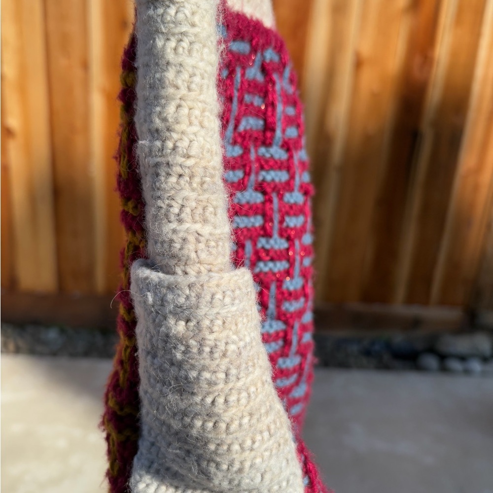 Colorful Crochet Shoulder Bag - Picture 5 of 8